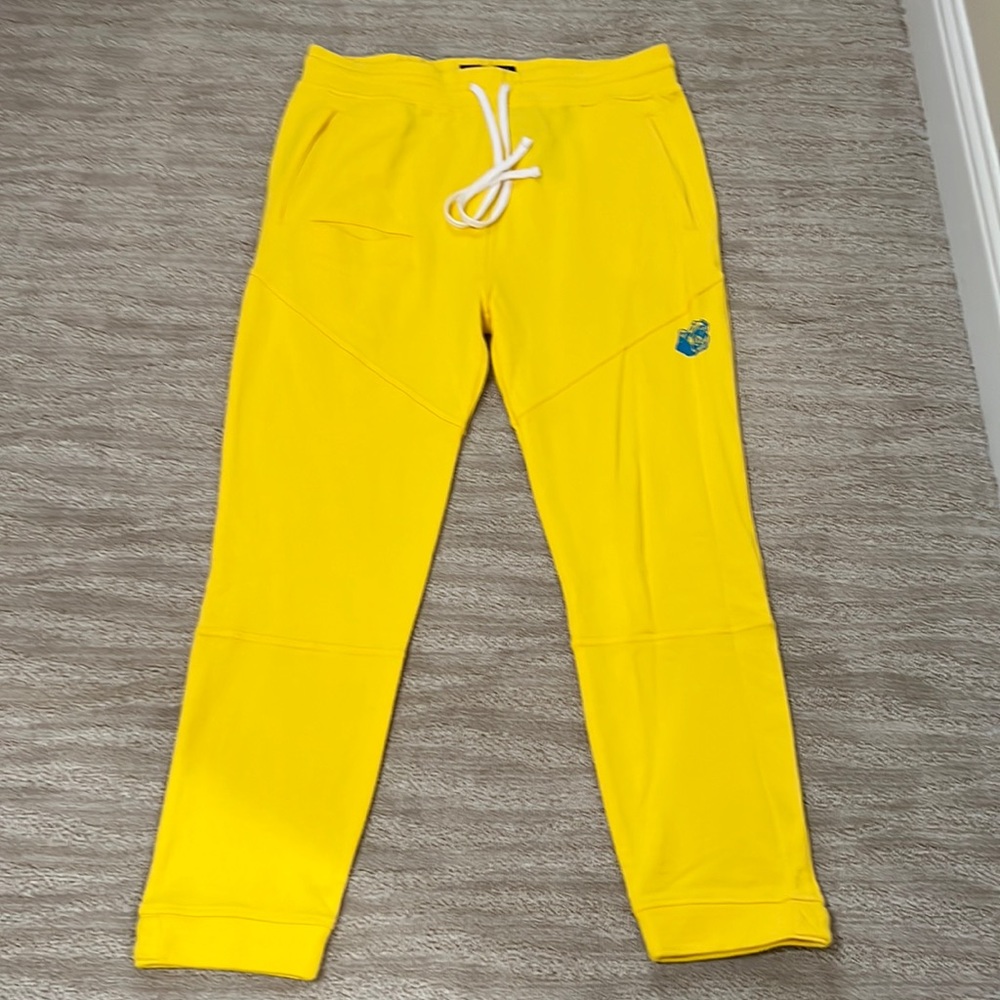 HUSTLE GANG men’s aslan pant cyber yellow with pockets. Size 3XL